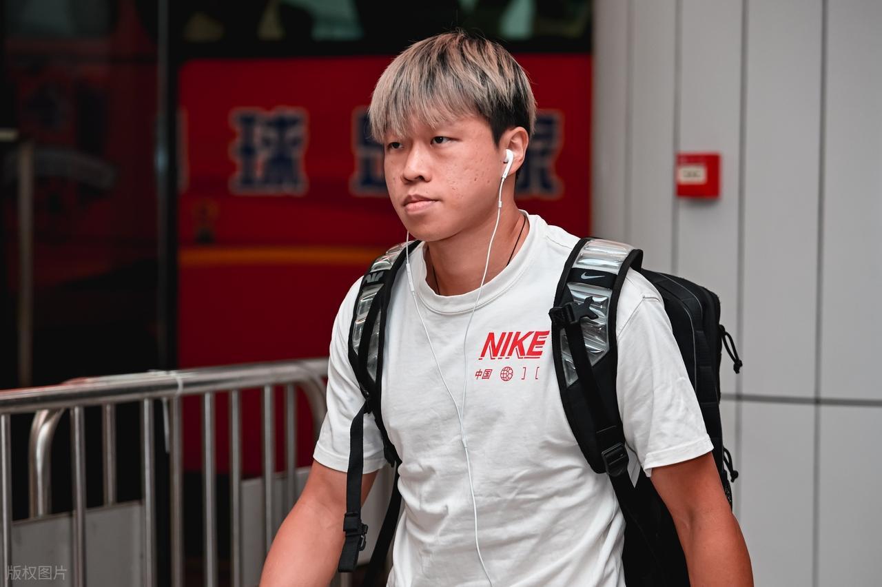 开云体育下载-意外！曝茹子楠已离开北京国安，原因让人无奈，球队开局就陷困境